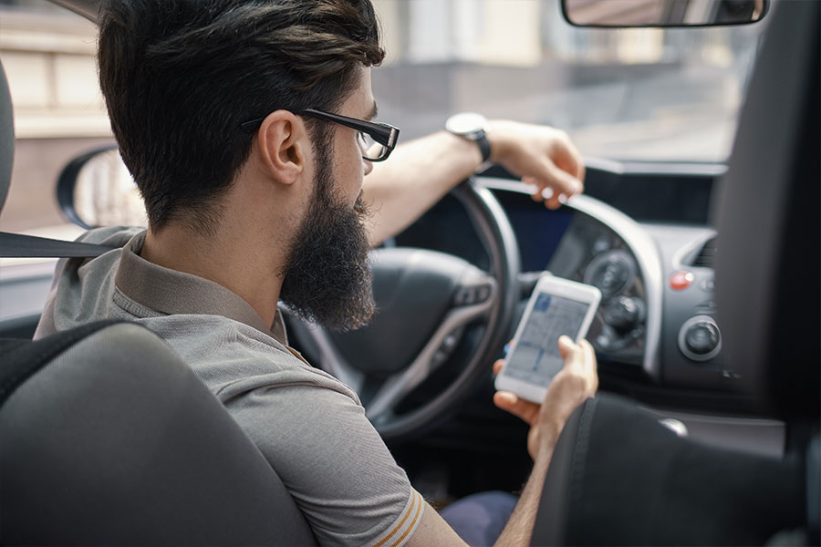 How Car Dealers Can Use a Mobile App to Keep Customers Engaged